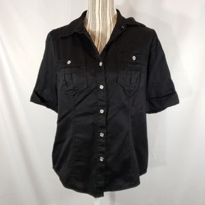 Liz Claiborne Black Short Sleeve Top w/Two Top Buttoned Pockets and Sleeves. Med